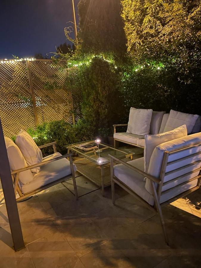 Space In The Villa With Poll Near Golf In מדריד מראה חיצוני תמונה