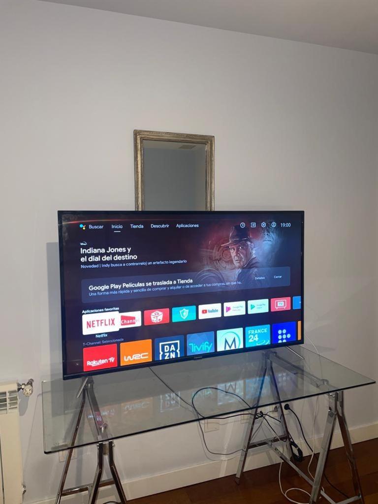 Space In The Villa With Poll Near Golf In מדריד מראה חיצוני תמונה